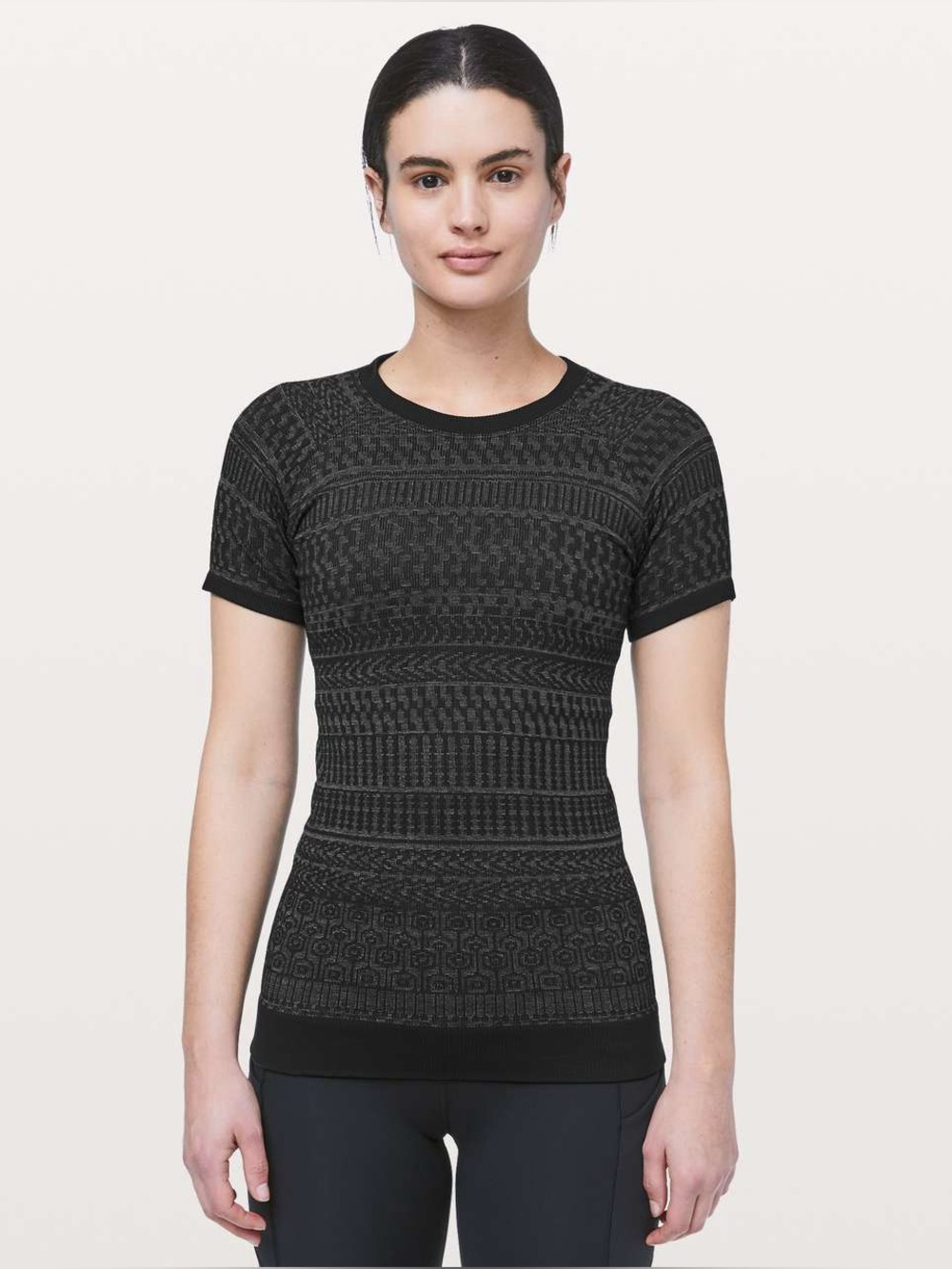 Lululemon Rest Less Short Sleeve Shirt Size XS Black Aztec Stretch Active Gym